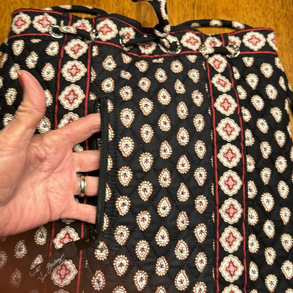 Vera Bradley Backpack. - Picture 4 of 6